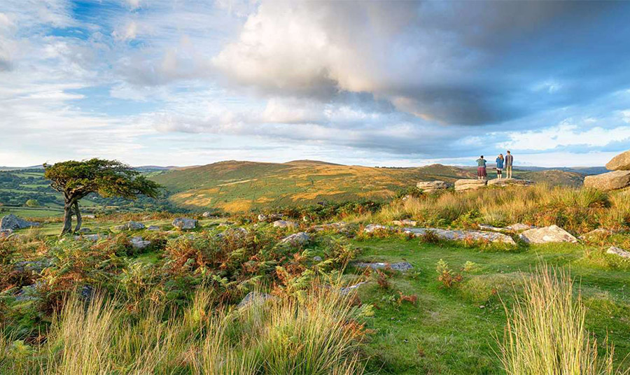 DATRMOOR PHOTO www.visitexeter.com