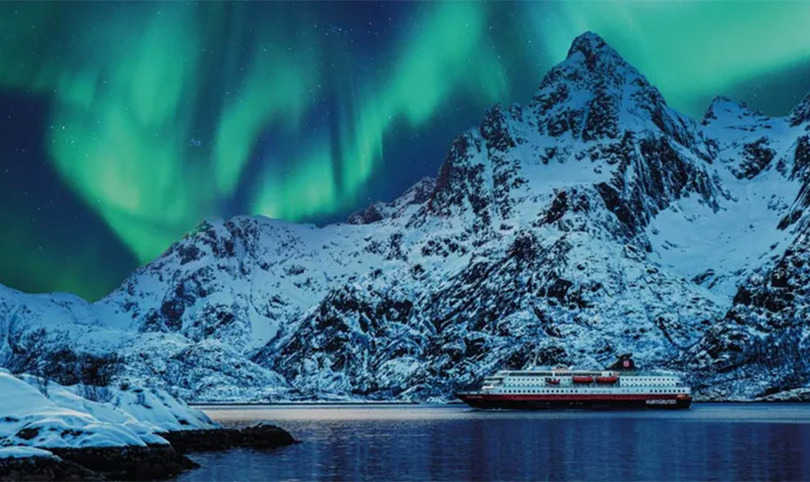 PHOTO HURTIGRUTER / NORTHERN LIGHTS NORWAY
