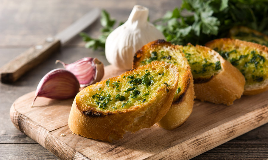 Κατακτήστε την τέχνη του τέλειου σκορδόψωμου!