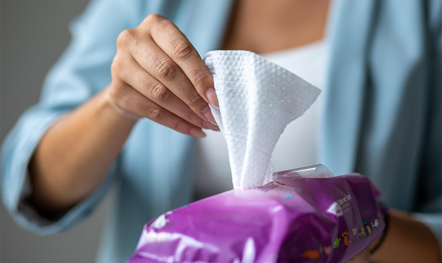 5 επιφάνειες που δεν πρέπει ποτέ να καθαρίζετε με απολυμαντικά μαντηλάκια