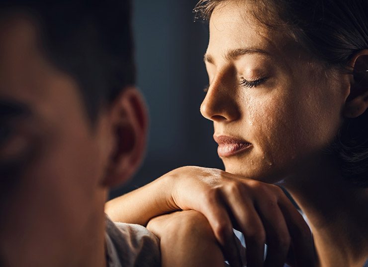 7 τύποι μη λεκτικής συναισθηματικής κακοποίησης που πρέπει να αναγνωρίσετε