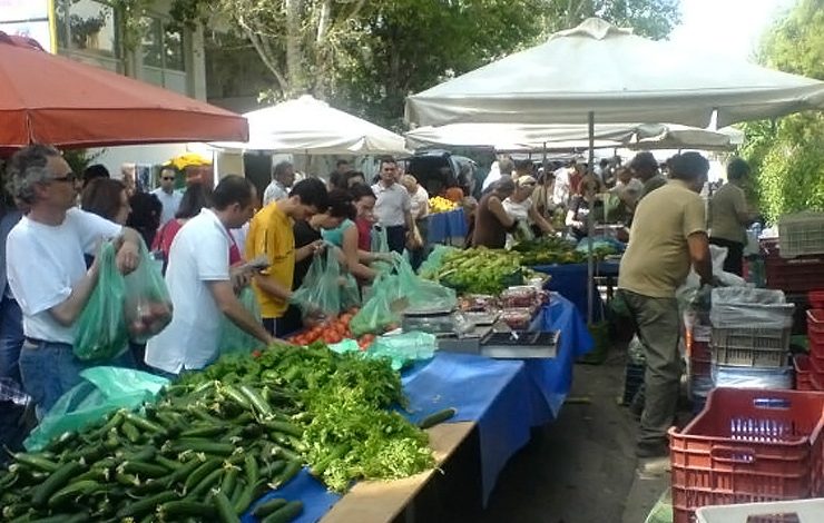 Αγοράζοντας... βιολογικά