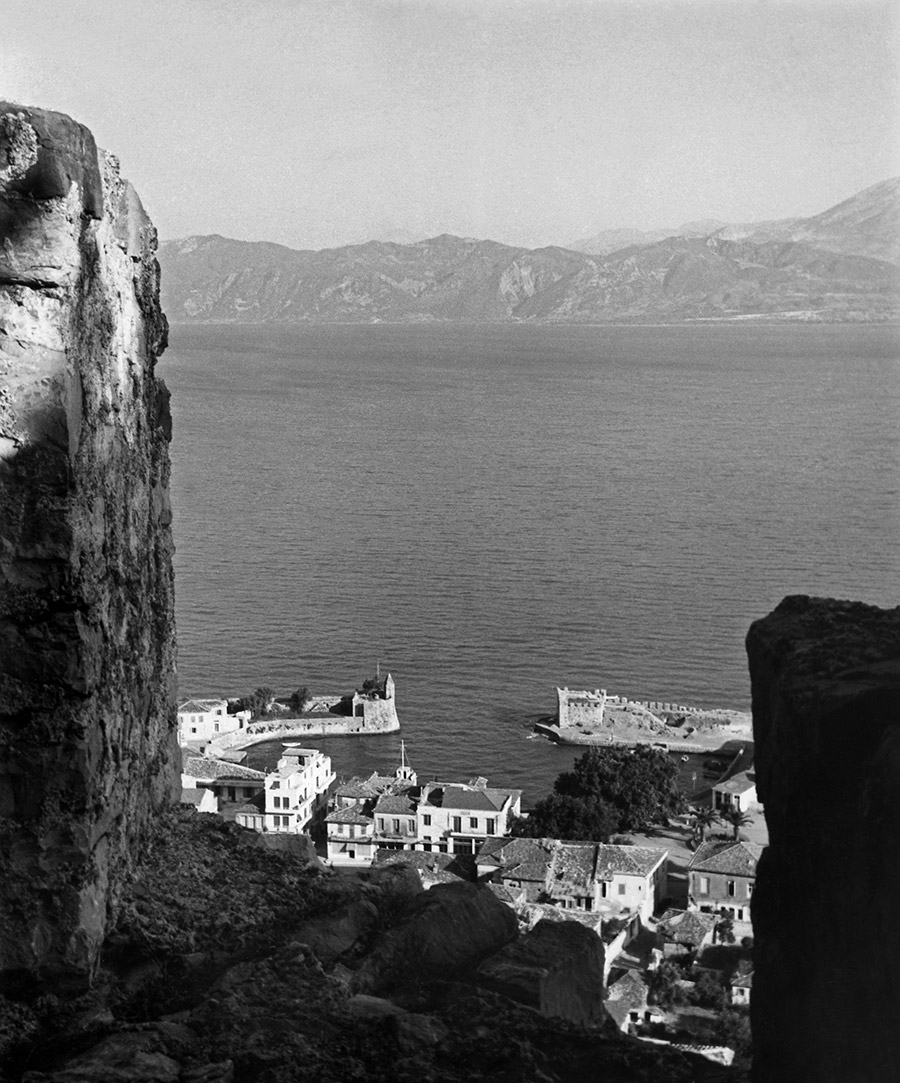 Joan Leigh Fermor ©Joan Leigh Fermor Estate The National Library of Scotland